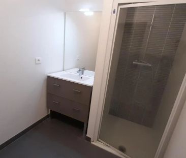 Appartement à louer 3 pièces 61.02m² - Photo 2