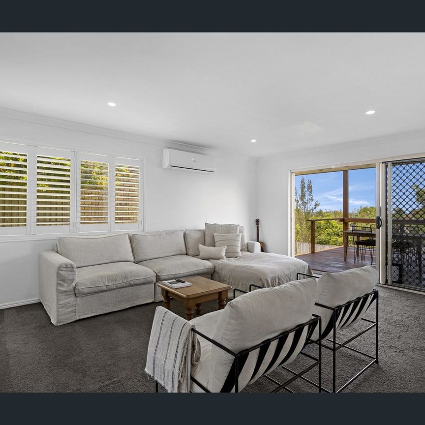 EXCEPTIONAL 3-BEDROOM FAMILY HOME IN SOUGHT-AFTER WORONGARY - Photo 1