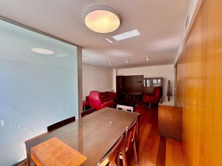 4 room luxury Apartment for rent in Valencia - Photo 2