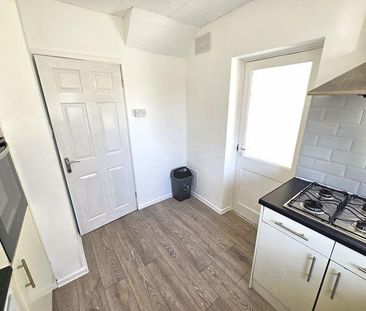 2 bedroom house to rent - Photo 2