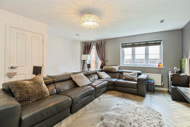 3 bedroom terraced house to rent - Photo 1