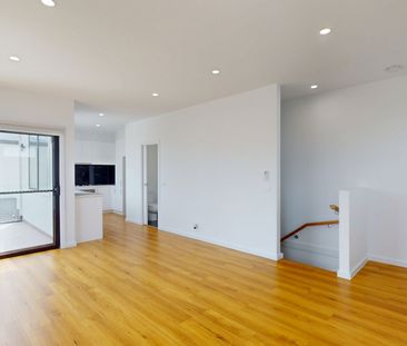 Modern Comfort Meets Inner-West Convenience - Photo 1