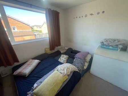 2 bedroom terraced house to rent - Photo 3