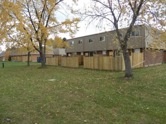 Three Bedroom Townhouse - Photo 1