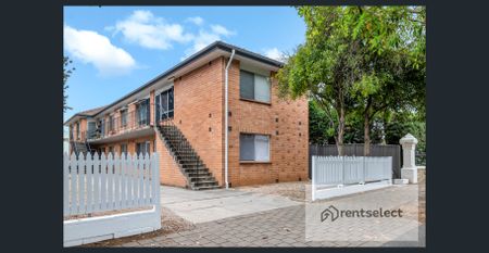 Beautifully presented and in a Lifestyle Location! - Photo 2