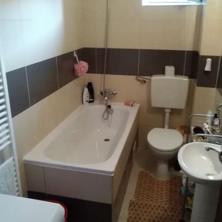 Apartament o camera zona Centrala - Photo 4