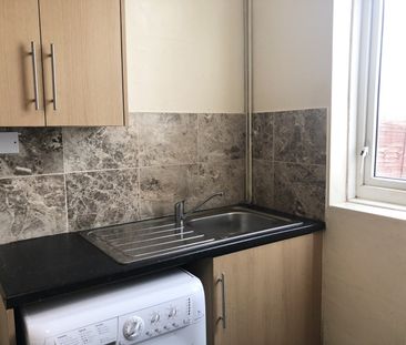 Coote Road, Dagenham, RM8 3EA - Photo 4