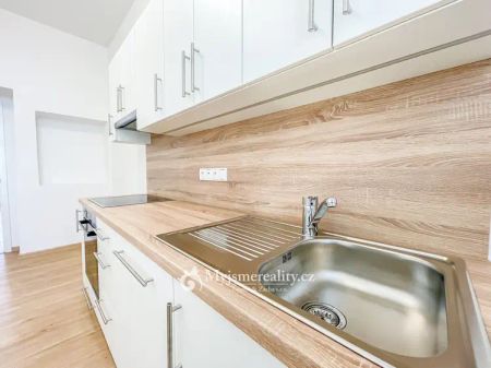 Pronájem novostavby bytu 1+1 s výtahem, 36 m - Photo 2