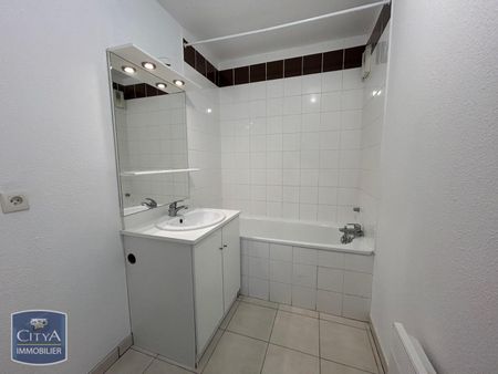 Location Appartement 2 pièces 37m² BAILLEUL 59270 - Photo 5