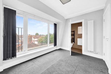 3 bedroom flat to rent - Photo 4