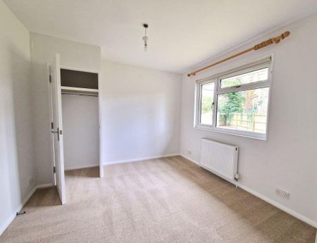 3 bedroom bungalow to rent - Photo 2