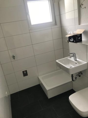 Modernes Duschbad und Balkon gesucht ? Dann haben wir was für Sie... - Photo 5