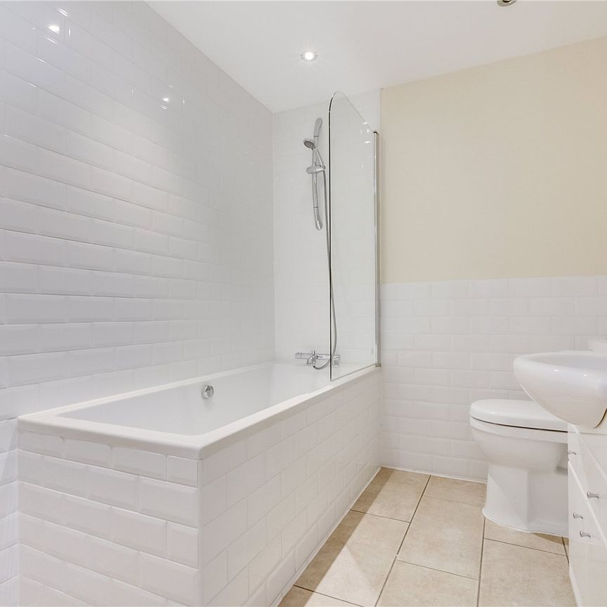 Elsham Road, Holland Park, W14, London - Photo 1