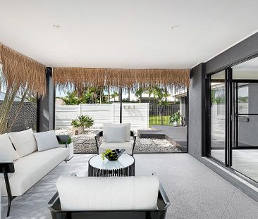 Specious Coomera Waters Family Home - Photo 3