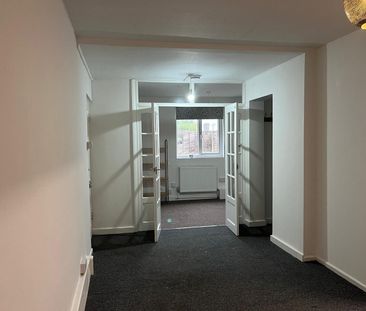 1 Bed Flat, Holmesdale Road, SE25 - Photo 3