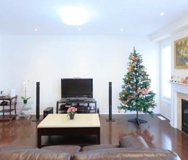 For Lease - 129 shadow falls Drive, Richmond Hill, Ontario - Photo 3