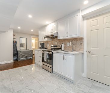 For Lease - 996 Savoline Boulevard, Milton, Ontario - Photo 6