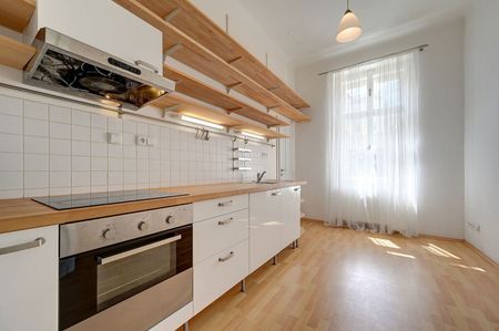 Pronájem bytu 1+1 41 m² - Fotografie 2
