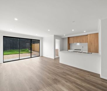 Modern 4-Bedroom Home with 3 Bathrooms in Wollert - Photo 1