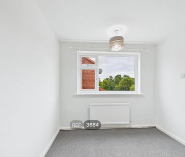 2 bedroom maisonette to rent - Photo 6