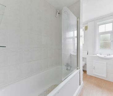 Green Lane, Morden, SM4 - Photo 1