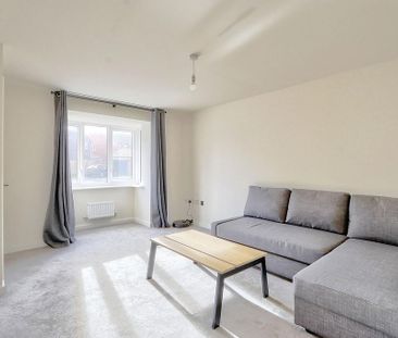 1 bedroom in a house share to rent - Photo 2