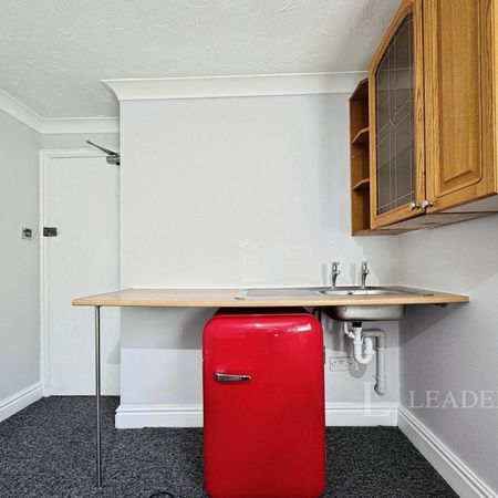 1 bedroom detached house to rent - Photo 3