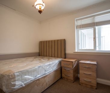 35 Oakfield Road - Photo 4