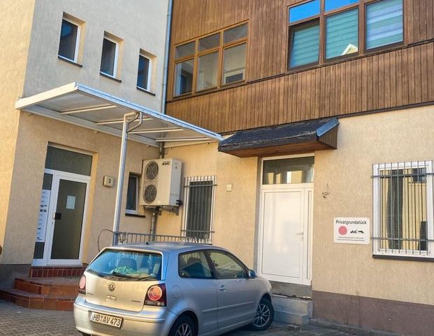 frisch renovierte und helle Wohnungen in Zentrum von Wilkau-Haßl - Photo 1