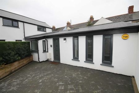 2 Bedroom House - Semi-Detached - Photo 5