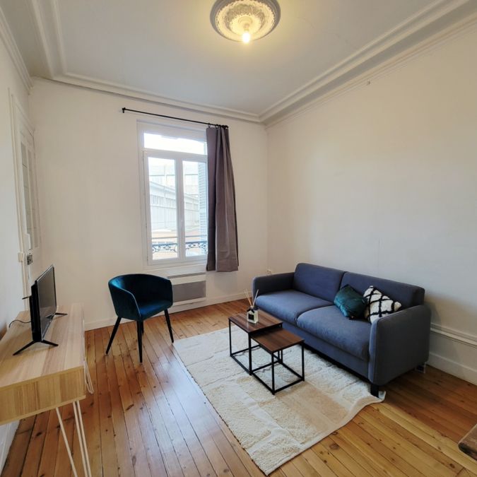 Location Appartement 2 pièces 42m² - Photo 1