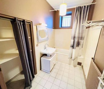 Appartement 5 pièces - 71000 Varennes-lès-Mâcon - Photo 4