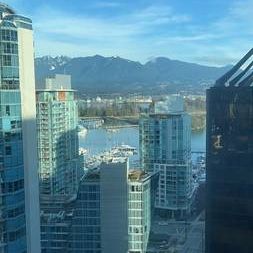 Oceanview Furnished 2 beds + 1 bath in Coal Harbor - Photo 4