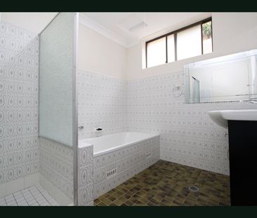 Renovated First-Floor Unit - Steps to Brighton Le Sands Beach - Photo 5