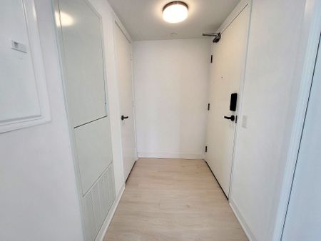 For Lease - 3900 Confederation Parkway Unit# 2504, Mississauga, Ontario - Photo 3