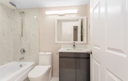 For Lease - 325 Webb Drive Unit# 811, Mississauga, Ontario - Photo 5