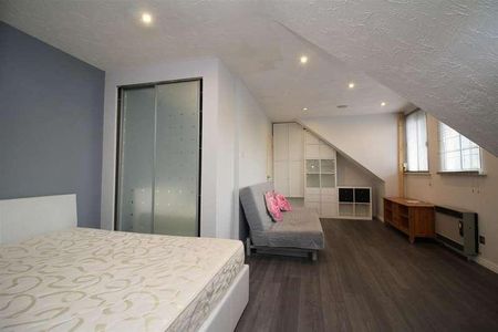 Watling Street, Radlett, Hertfordshire, WD7 - Photo 2