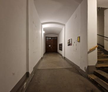 zentral im 8ten Bezirk - geräumige, einfache Wohnung super für Stud... - Photo 5