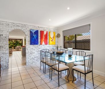 Fully Furnished Home in Mooloolaba! - Photo 3