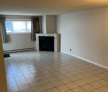 For Lease - 9 Jacksway Crescent Unit# 115, London North, Ontario - Photo 2