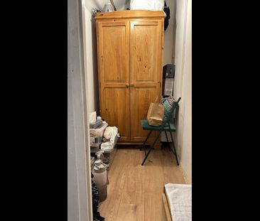 Room in a Shared House, Clifford Road, E16 - Photo 5