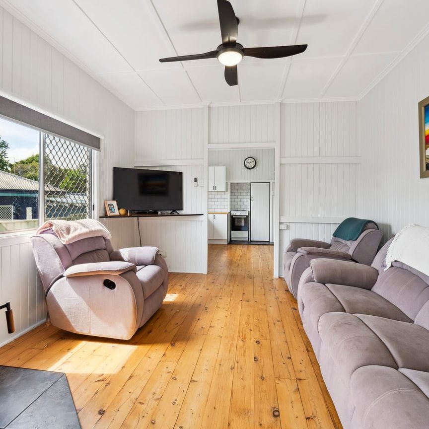 Beautifully renovated cottage! - Photo 1