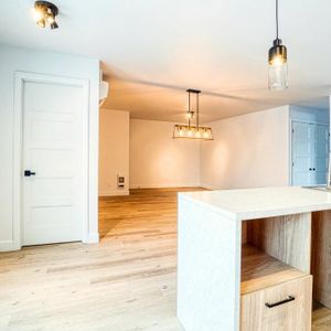 Logement 5 1/2 à louer - Photo 3