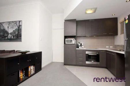 “WELL LOCATED APARTMENT” - Photo 3