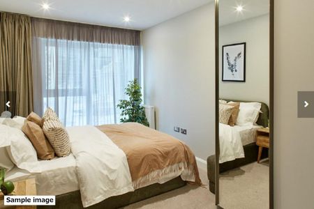 The Lark, Moat Street, Nine Elms, London SW11 - Photo 2