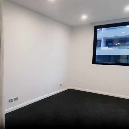 2 bed 2 bath-102 - Photo 3