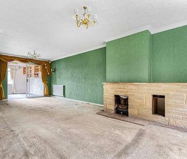 Jordans Close, Stanwell, Staines-upon-thames, TW19 - Photo 2