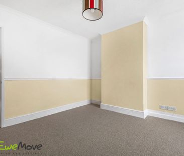 2 Bedroom - Photo 4