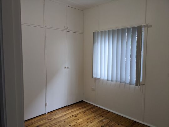 Spacious Family Home in Prime the Entrance Location - Photo 1