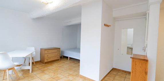 A LOUER STUDIO MEUBLE NARBONNE - Photo 2